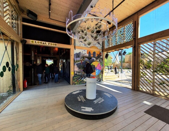 Das Innere des deutschen Pavillons