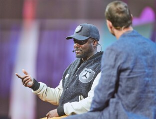 Der Sänger will.i.am spricht auf der Future Moves