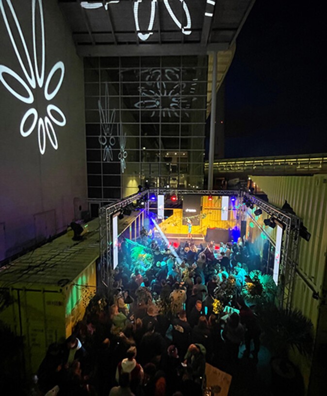 Eine Open-Air Party auf dem Messegelände