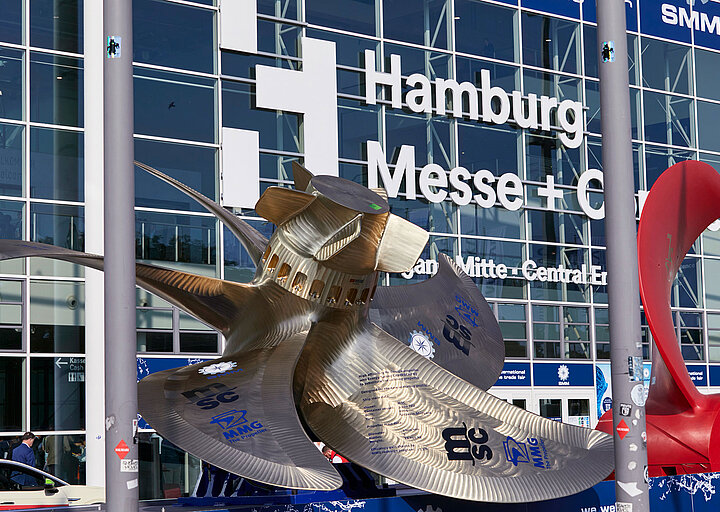SMM | Schiffsschraube am Eingang Mitte